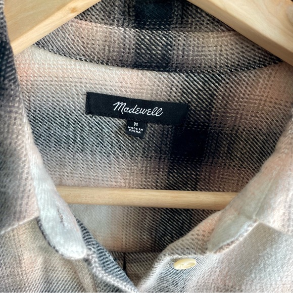 Madewell Women Oversized Flannel in Gray Cream and Light Pink Size Medium - Picture 4 of 5